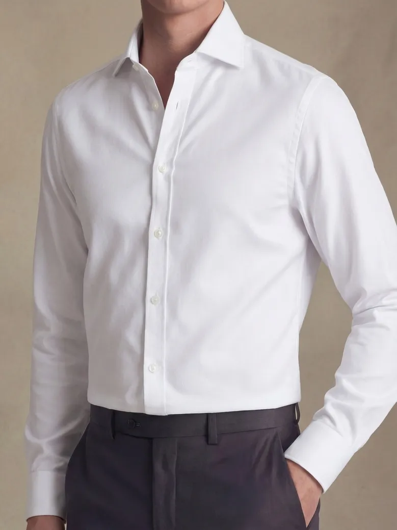 Camisa de popelina blanca lisa de fácil planchado