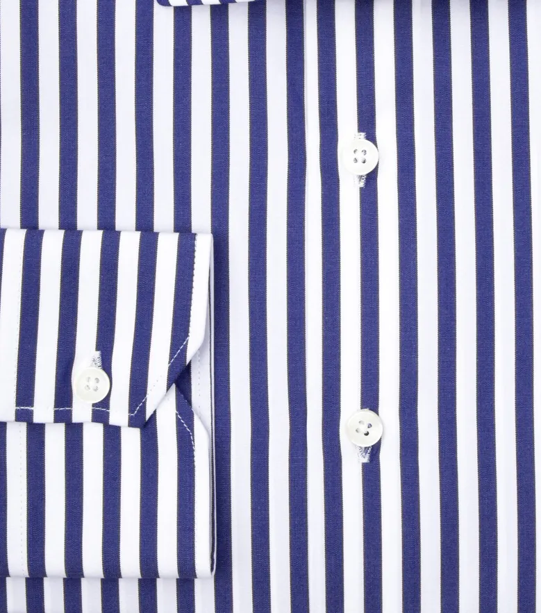 Camisa de popelina blanca lisa de fácil planchado