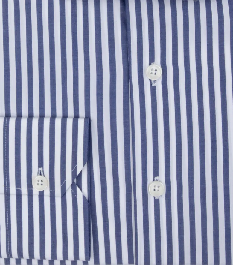 Camisa de popelina blanca lisa de fácil planchado