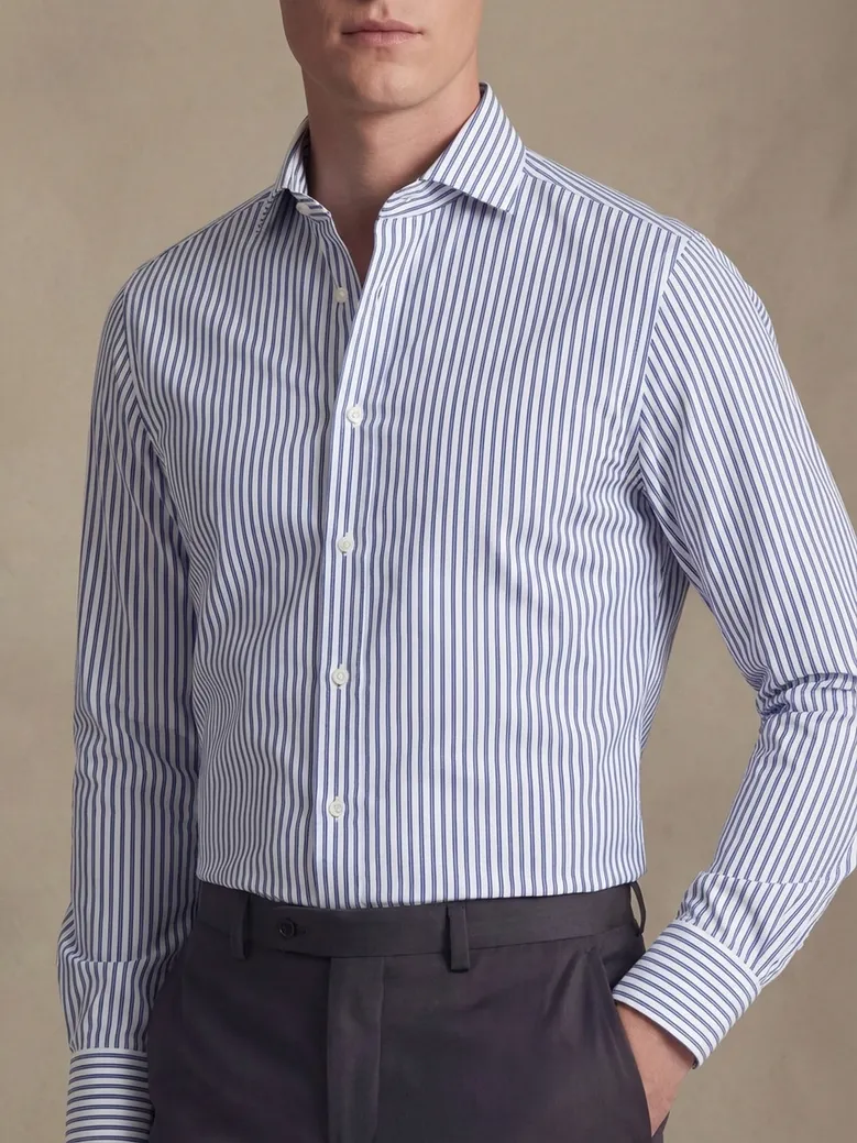 Camisa de popelina blanca lisa de fácil planchado