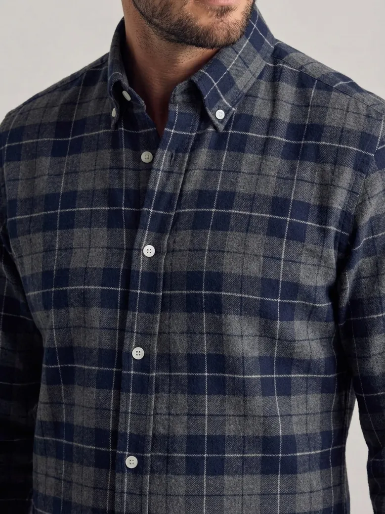 Camisa de popelina blanca lisa de fácil planchado