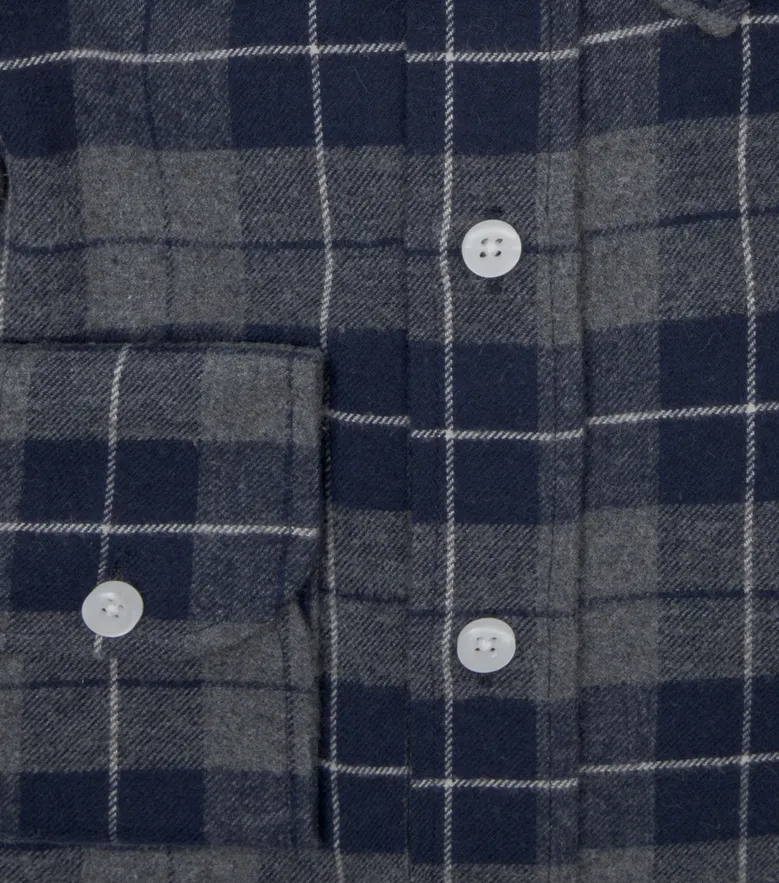 Camisa de popelina blanca lisa de fácil planchado
