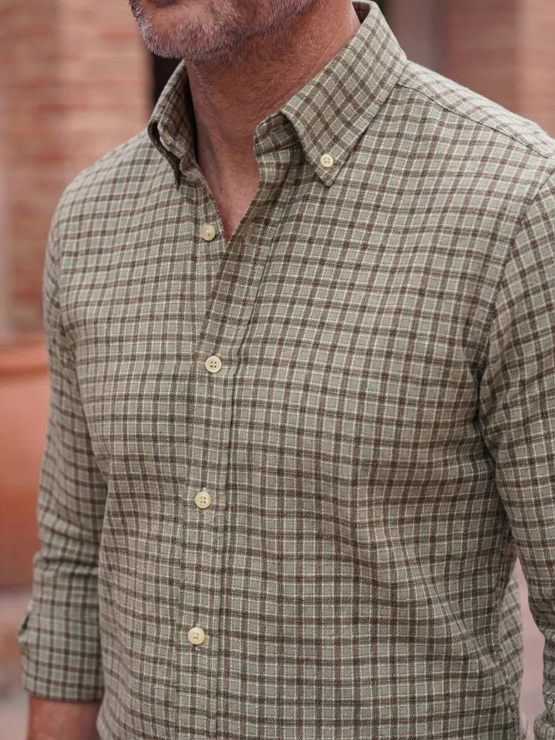 Camisa de popelina blanca lisa de fácil planchado