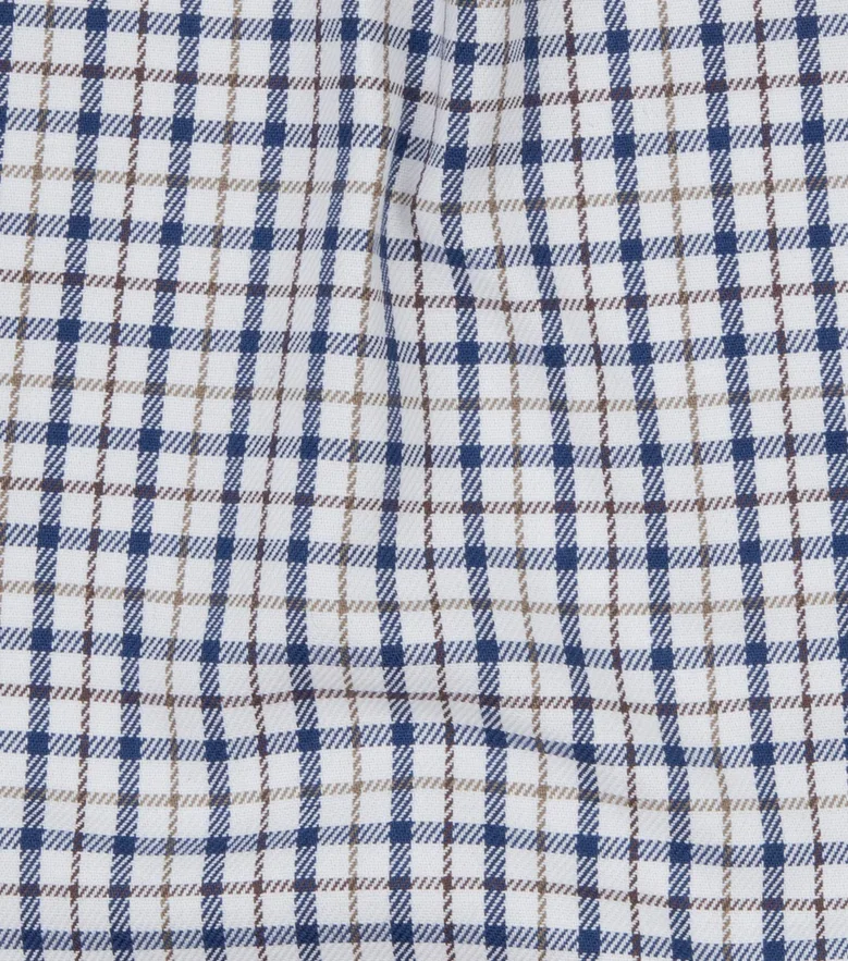 Camisa de popelina blanca lisa de fácil planchado