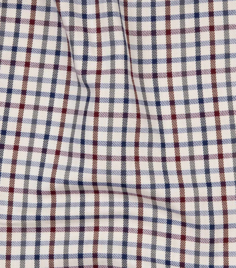 Camisa de popelina blanca lisa de fácil planchado