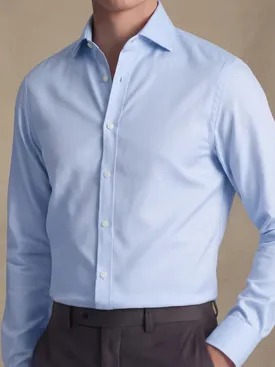 Camisa de sarga lisa azul cielo antiarrugas